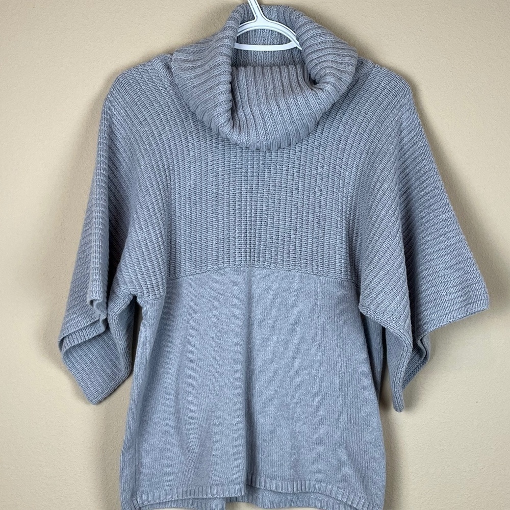 BCBG Paris Gray Cotton Blend Knit Turtleneck Boxy Sweater Short Sleeve; Size L